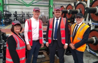 Cllr Clowes, Dr Kieran Mullan MP at Bombardiers 06.2019